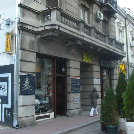 Tash Inn Hostel Belgrado Buitenkant foto